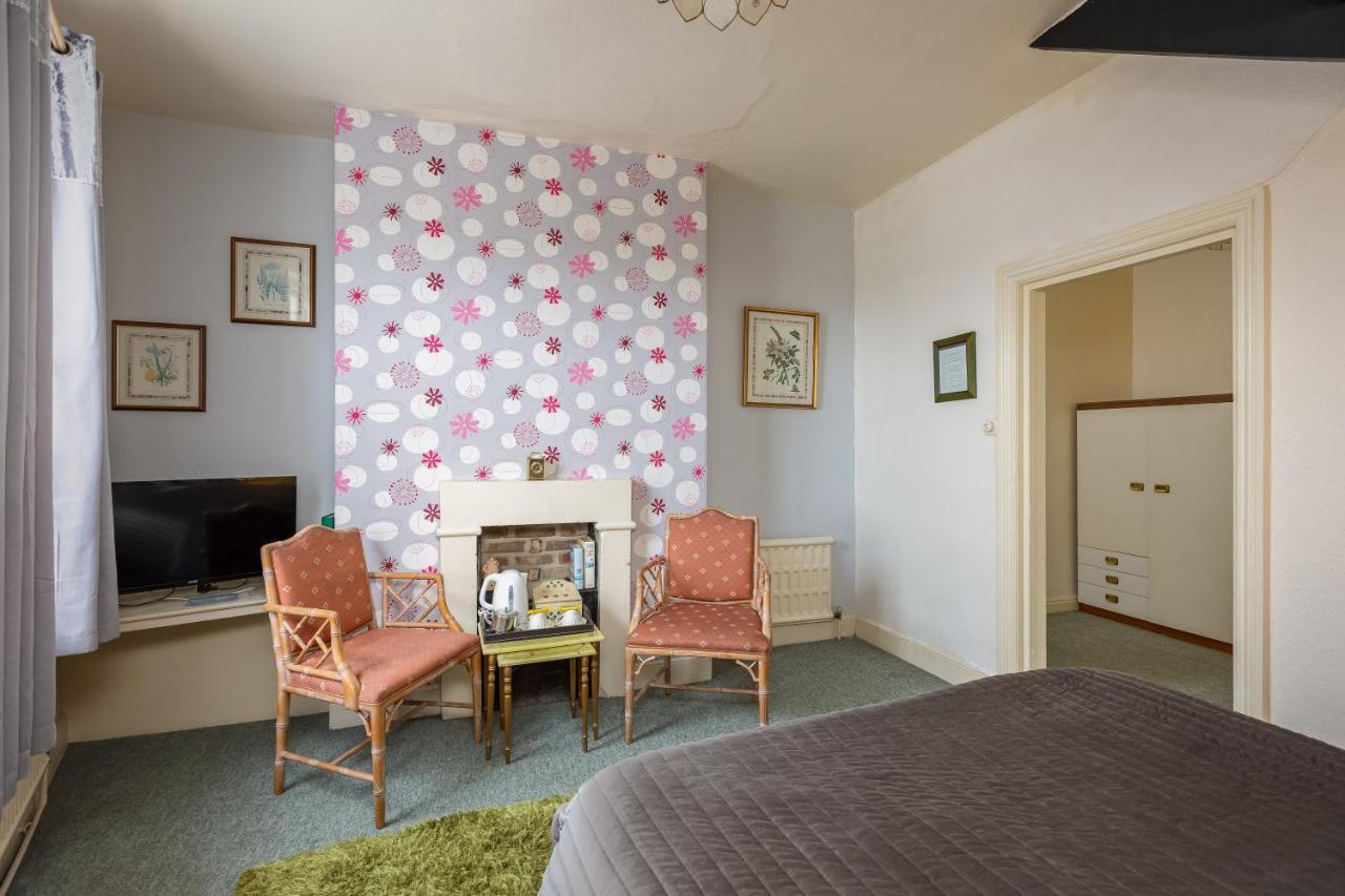 Bed and Breakfast Crossways Пикеринг Экстерьер фото